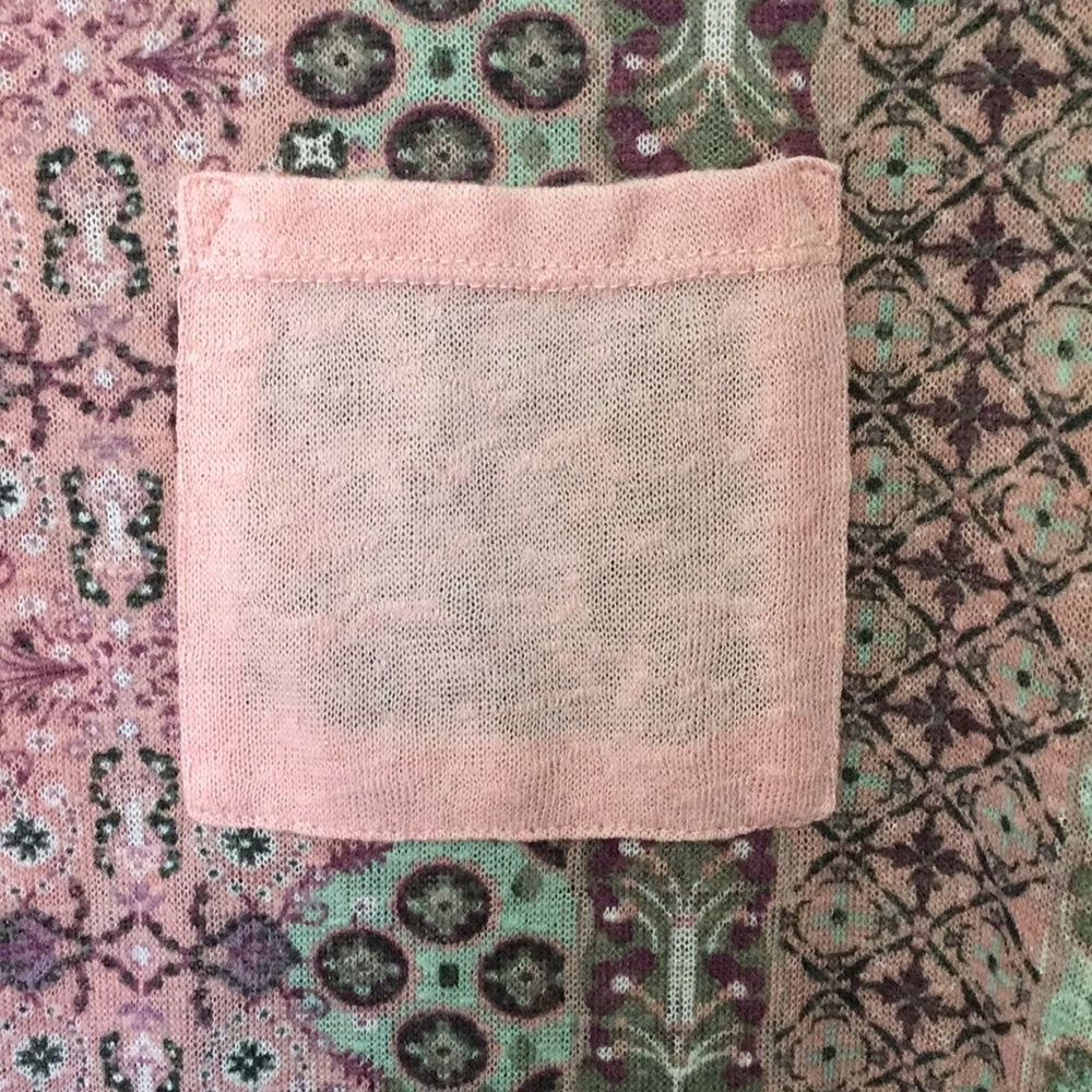 Wallflower Semi-Sheer Pocket Tee large - Picture 3 of 7